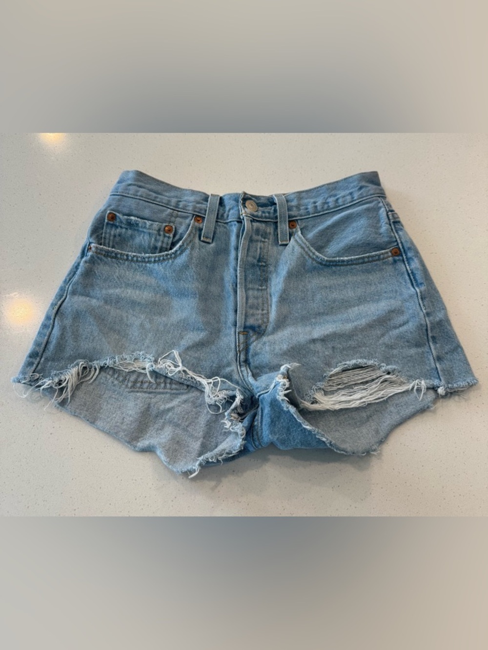 Levi’s 501 Distressed Denim Shorts Light Wash W26